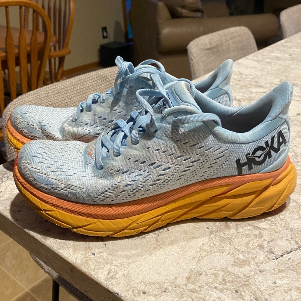 Hoka Clifton 8